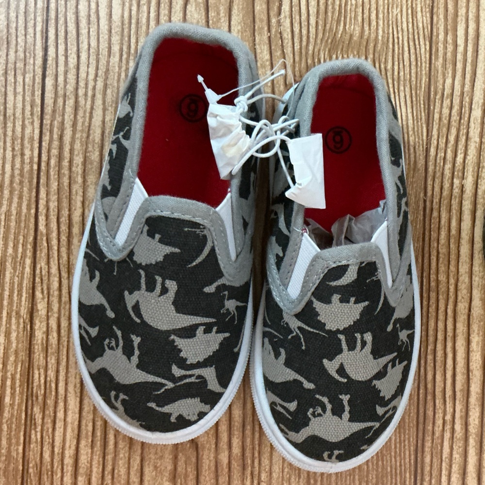 Camouflage Dinosaur Slip-On Sneakers